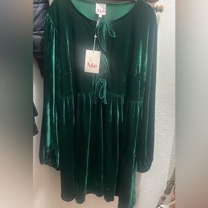 So Me Emerald Velvet Long Sleeve Dress